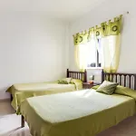 Casa Romanzeiras *