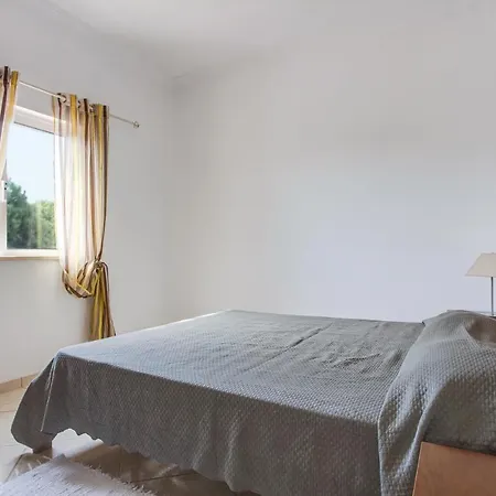 Villa Casa Romanzeiras *