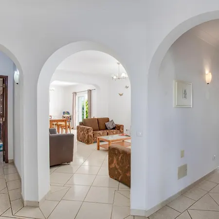 Casa Romanzeiras Villa *
