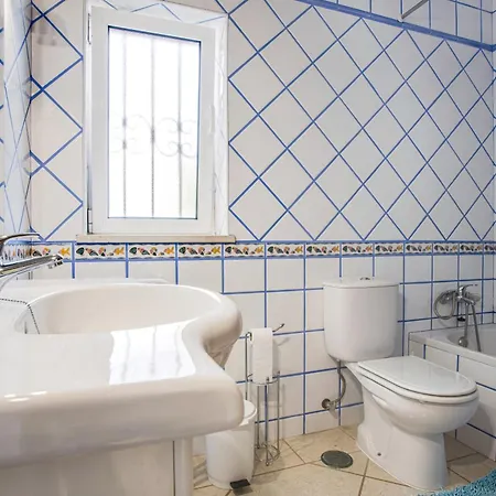 Casa Romanzeiras * Carvoeiro (Lagoa)