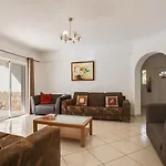 Casa Romanzeiras