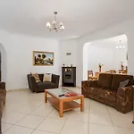Villa Casa Romanzeiras