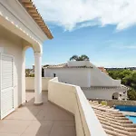 Casa Romanzeiras