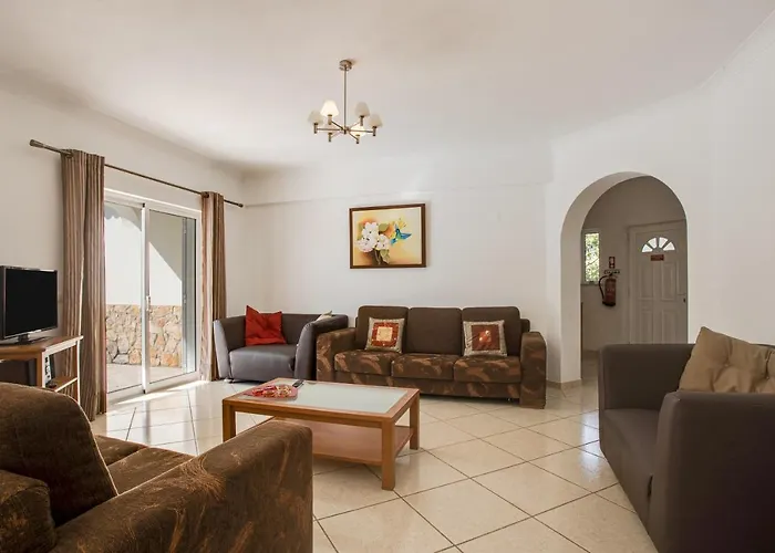 Casa Romanzeiras