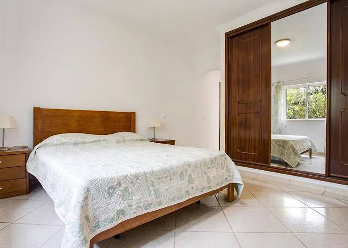 Casa Romanzeiras * Carvoeiro (Lagoa)